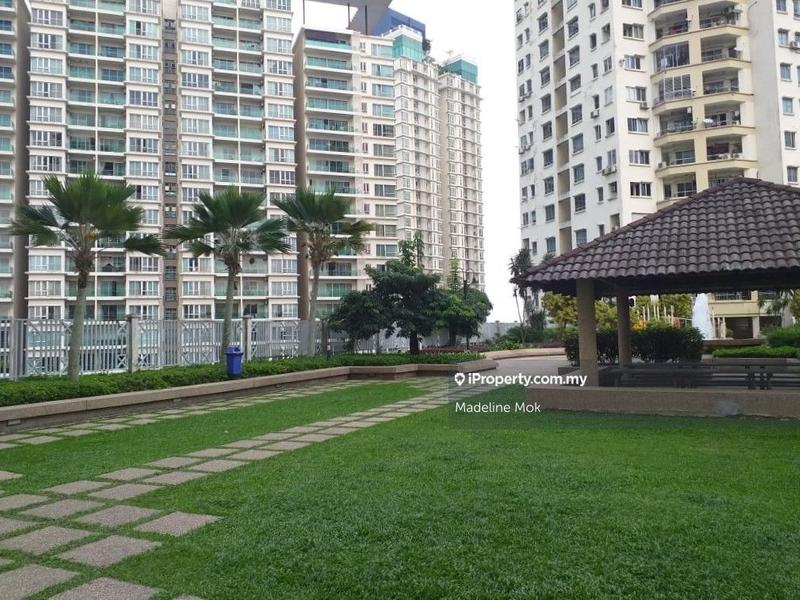 Kondominium untuk Dijual di Pantai Panorama Condominiums oleh Madeline Mok - Lovely park - iProperty.com.my
