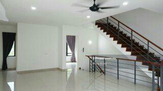 Rumah Teres 3-Tingkat untuk Dijual di Taman Equine, Seri Kembangan oleh Philip Wong - iProperty.com.my