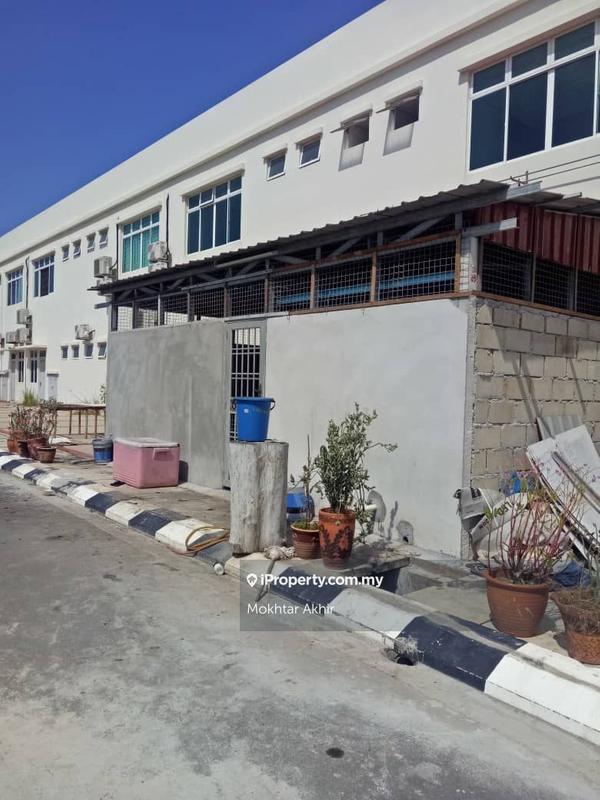 Kedai-Pejabat untuk Dijual di Taman Rengit Sentral, Pengerang oleh Mokhtar Akhir - iProperty.com.my