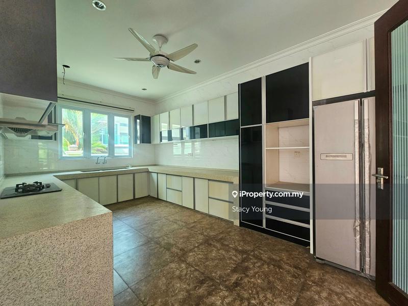 Bungalow House untuk Dijual di Mines Resort City, Seri Kembangan oleh Stacy Young - iProperty.com.my