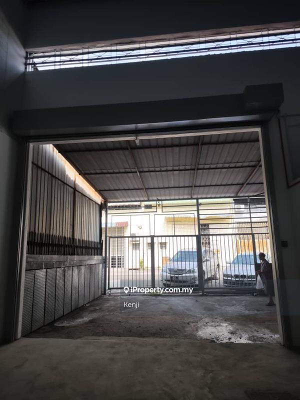 Kilang Teres untuk Dijual di Seksyen 33, Shah Alam oleh Kenji - iProperty.com.my