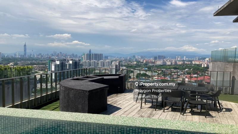 Rooftop facility - Open air BBQ area