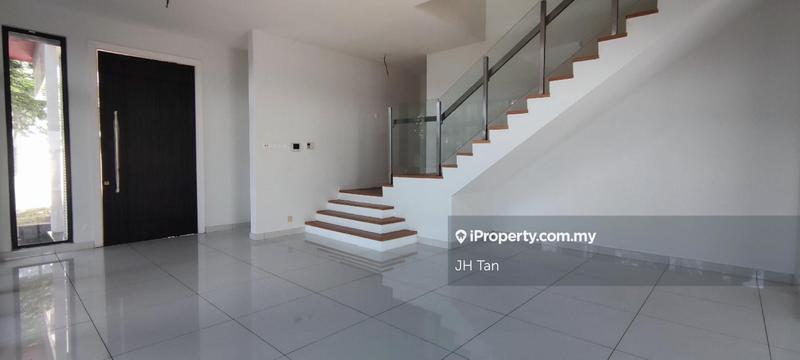 Bungalow House for Sale in Damansara Jaya, Petaling Jaya by JH Tan - iProperty.com.my