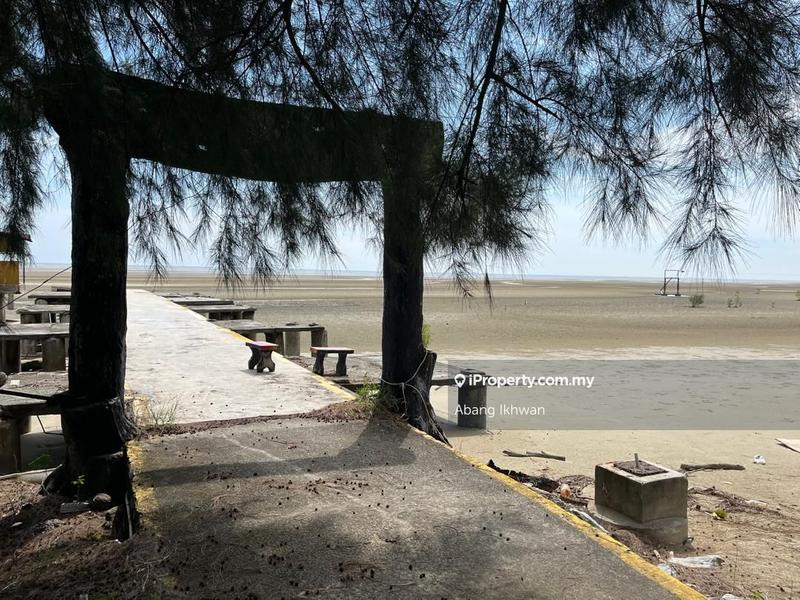 Service Residence for Sale in Gold Coast Morib Resort by Abang Ikhwan - iProperty.com.my