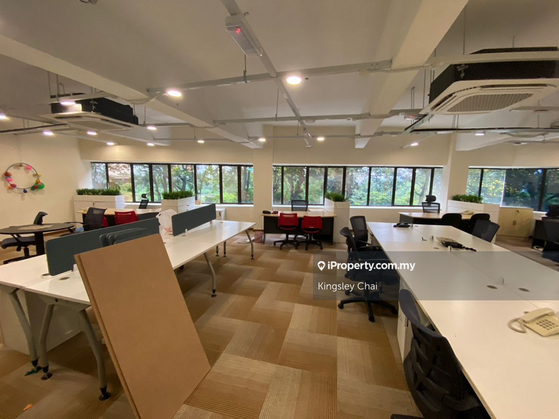 For Sale - ROI 6% 4 Storey Corner Shop Freehold, Full Furnished, Seksyen 22 , Shah Alam