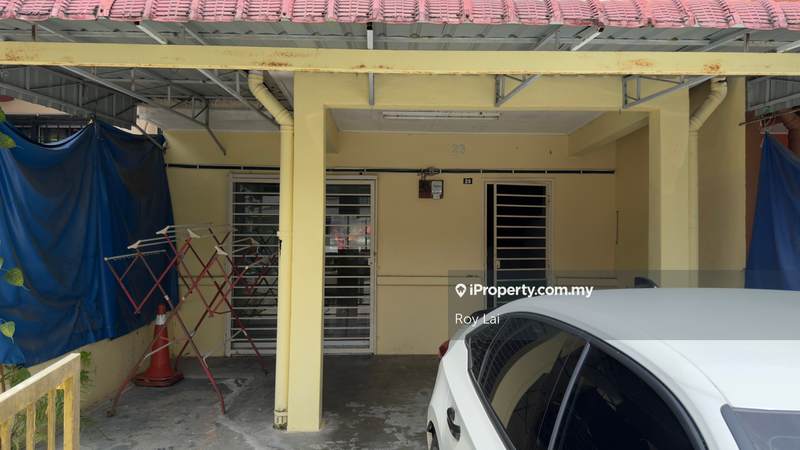 Rumah Teres 2-Tingkat untuk Dijual di Lestari Putra, Seri Kembangan oleh Roy Lai - iProperty.com.my