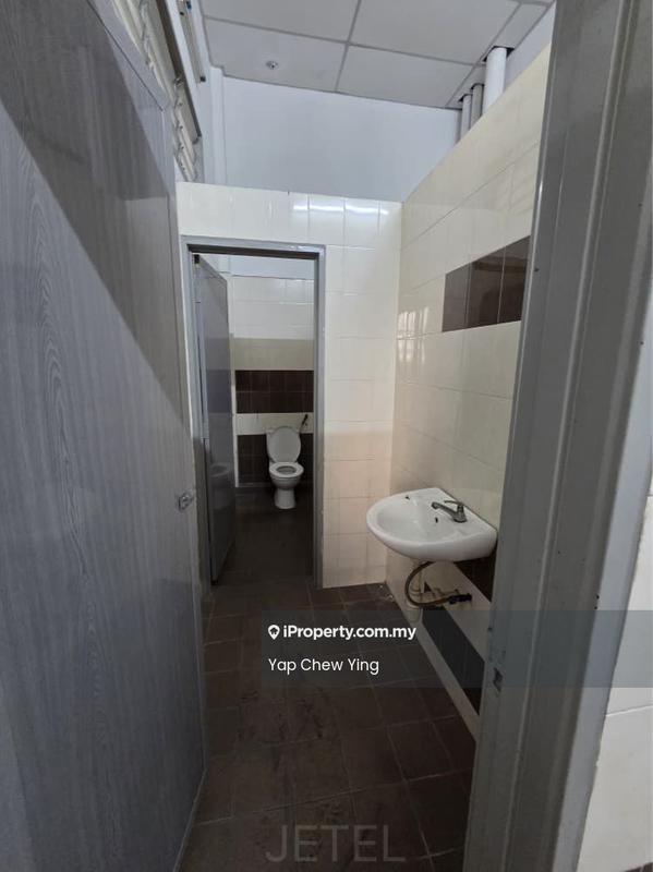 Kilang Berkembar untuk Disewa di Klang, Selangor oleh Yap Chew Ying - Bathroom - iProperty.com.my
