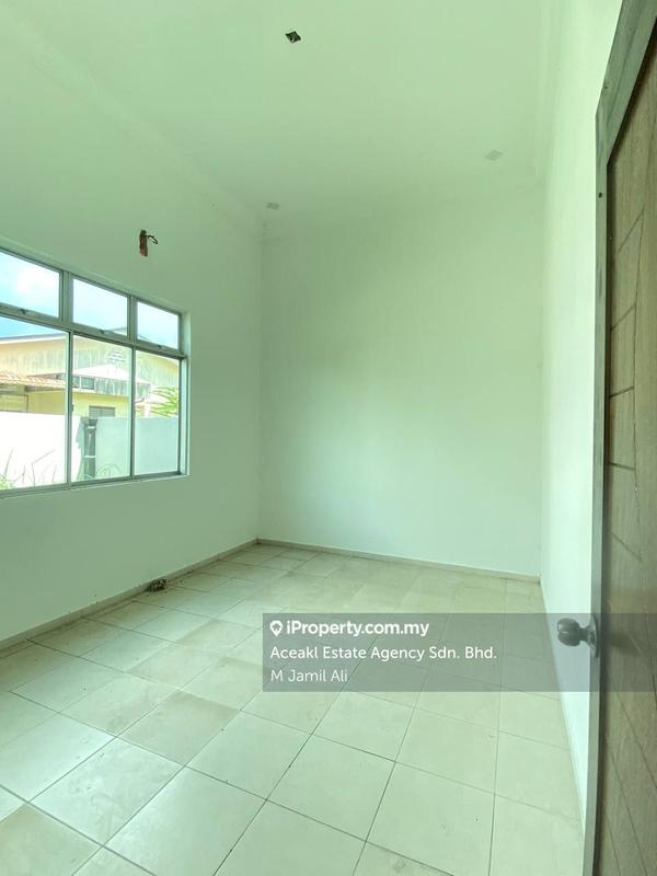 Semi-Detached House for Sale in Bukit Gambir, Grisek by M Jamil Ali - iProperty.com.my