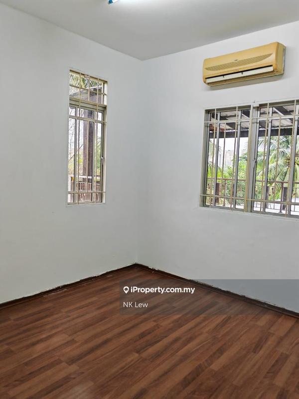 Rumah Teres 2-Tingkat untuk Dijual di Taman Lestari Perdana, Seri Kembangan oleh NK Lew - iProperty.com.my
