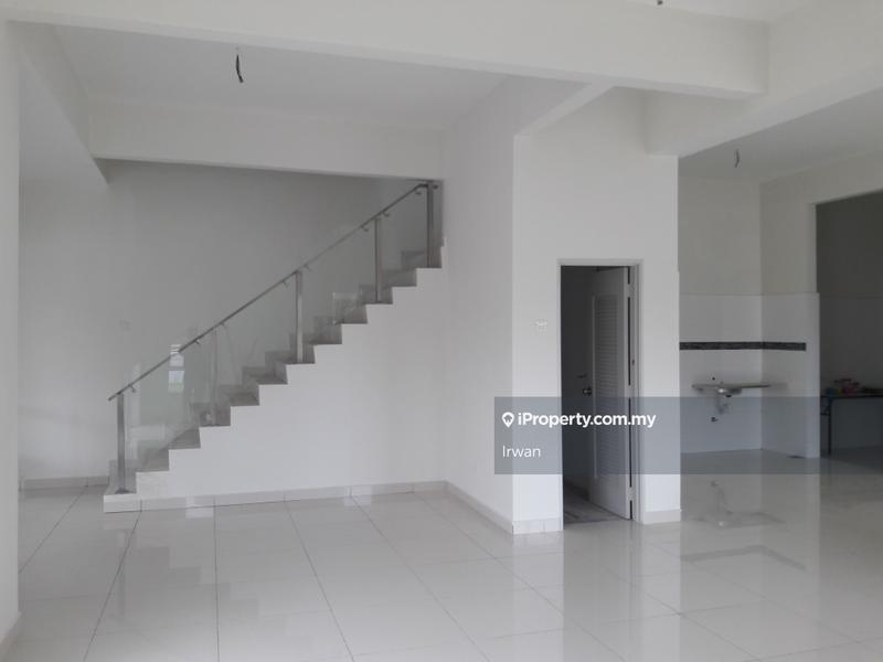 2-storey Terraced House for Sale in Marbella, D'Kayangan, Seksyen 13 Shah Alam, Shah Alam by Irwan Affandi - iProperty.com.my
