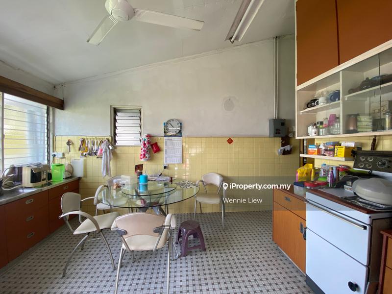 Bungalow House for Sale in Bukit Gasing, Petaling Jaya by Wennie Liew - iProperty.com.my