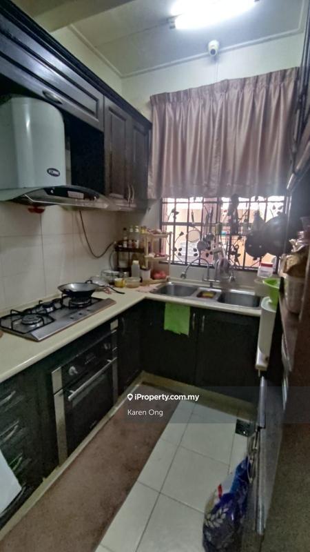 Rumah Berangkai 2 Tingkat untuk Dijual di Putra Height Sek 2 with Solar Panel, Subang Jaya oleh Karen Ong - iProperty.com.my