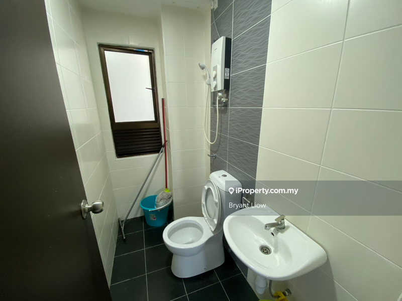 Service Residence for Rent in The Heights Residence by Bryant Liow - iProperty.com.my