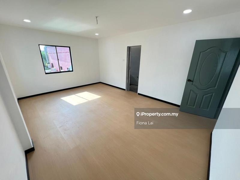 Bungalow House for Sale in Taman Kebun Teh, Johor Bahru by Fiona Lai - iProperty.com.my