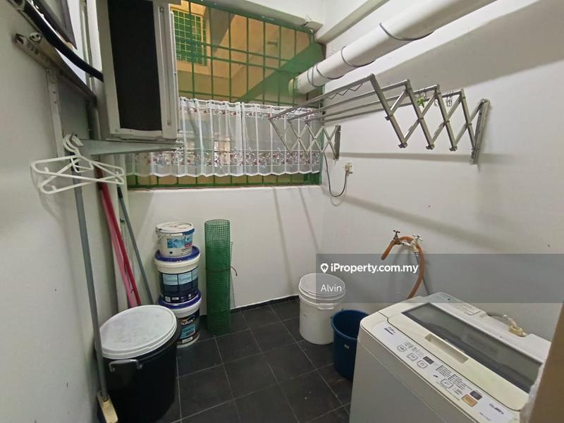 Pangsapuri untuk Dijual di Pangsapuri Bukit Beruang Utama oleh Alvin - iProperty.com.my