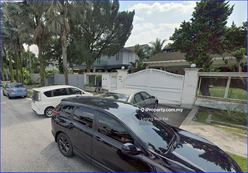 For Sale - Rare Bungalow for Sale at Lorong Maarof – Great for Commercial Use