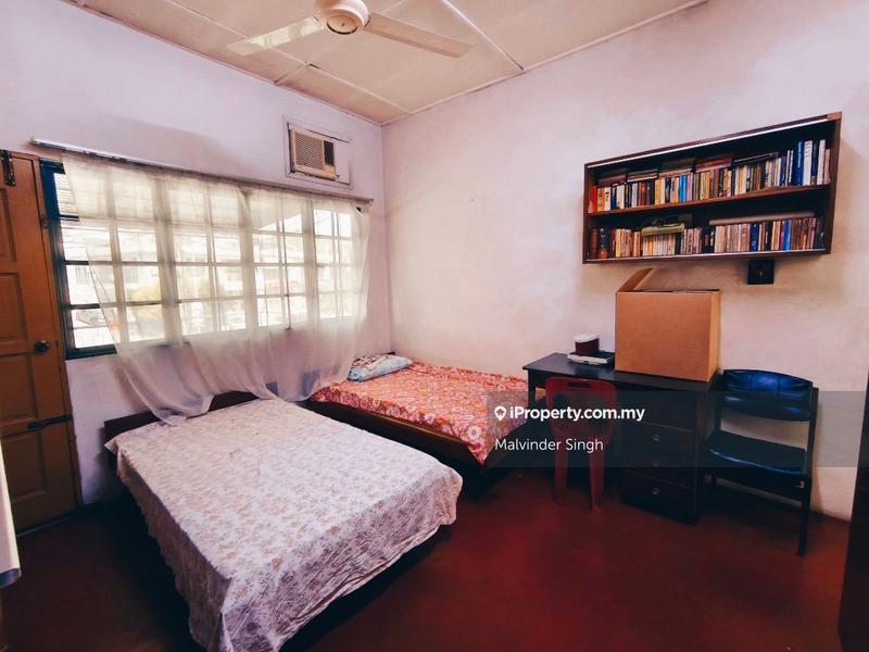 Semi-Detached House for Sale in Taman United, Jalan Klang Lama (Old Klang Road) by Mel Walia - iProperty.com.my