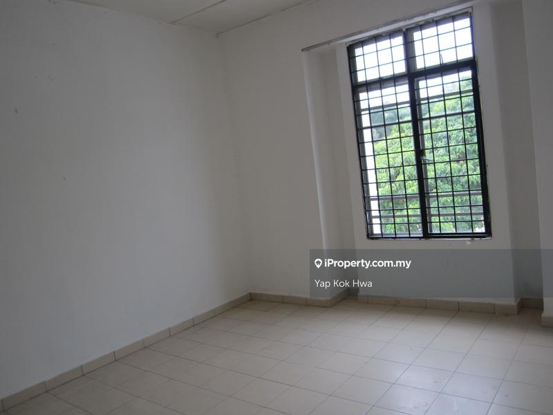 Rumah Berangkai 2 Tingkat untuk Dijual di Taman Puncak Jalil, Seri Kembangan oleh Yap Kok Hwa - iProperty.com.my