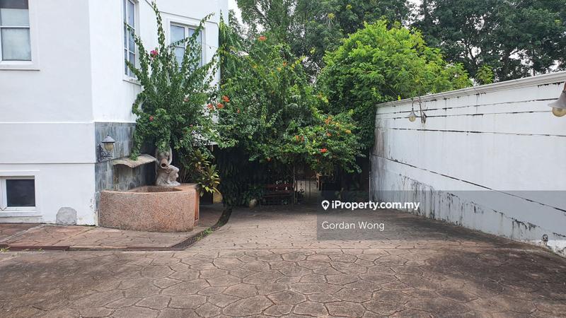 Bungalow House for Sale in Impian Golf & Country Resort Kajang, Kajang by Gordan Wong - iProperty.com.my