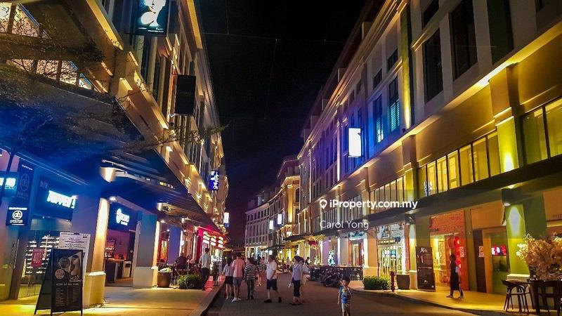 For Sale - Plaza Arkadia, Desa Parkcity