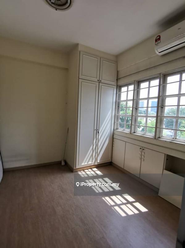 For Sale - Sunway Court