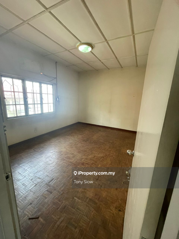 Semi-Detached House for Sale in Usj 5, Subang Jaya by Tony Siow - iProperty.com.my