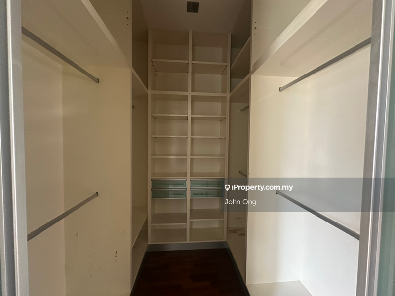 For Sale - La Grande Kiara