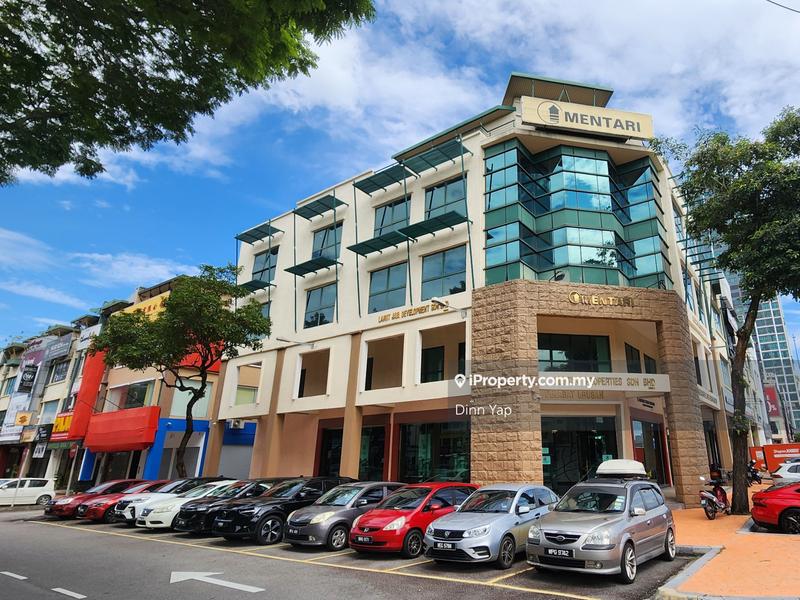 For Sale - Sunway Mentari Main Road Facing 3 Storey Shoplot, PJS 8, PJS8