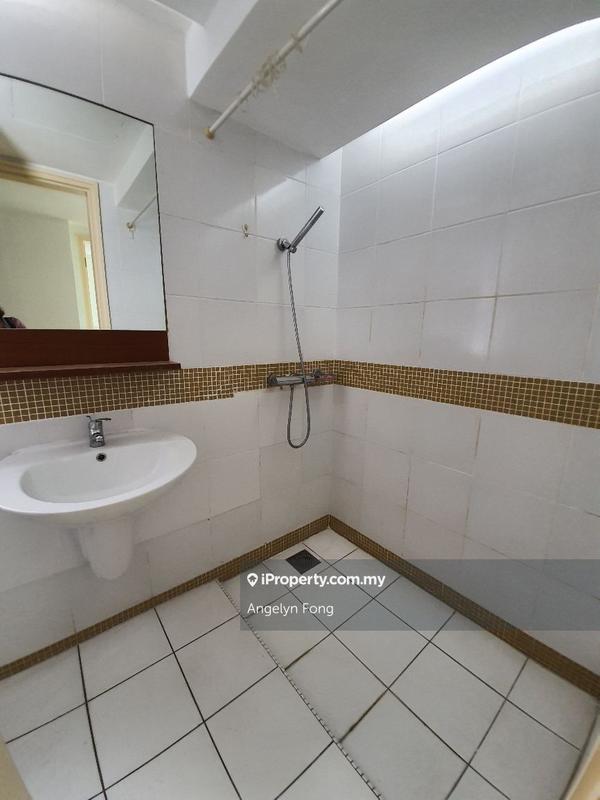 For Sale - i-Zen @ Kiara 1