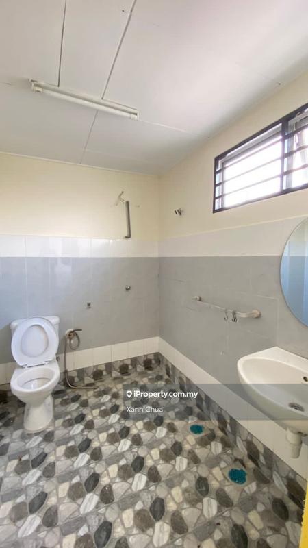 Rumah Berangkai 2.5 Tingkat untuk Dijual di Eminence, Equine, Bdr Putra Permai, Seri Kembangan oleh Xann Chua - iProperty.com.my