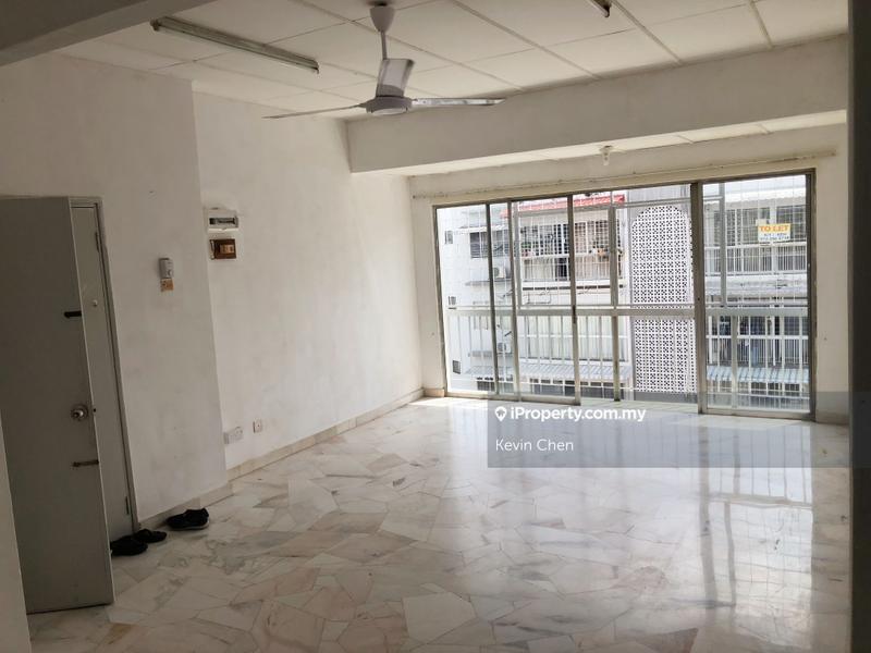 For Sale - Lily & Rose