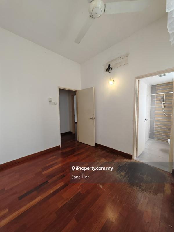 Townhouse for Sale in 16 Sierra, Puchong by Jane Hor - iProperty.com.my