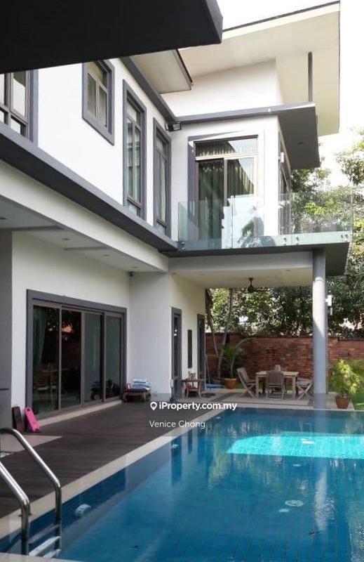 Bungalow House for Sale in Bukit Gita Bayu, Seri Kembangan by Venice Chong - iProperty.com.my