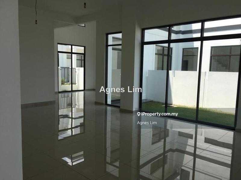 Rumah Berangkai 2 Tingkat untuk Dijual di Eco Grandeur, Puncak Alam oleh Agnes Lim - iProperty.com.my