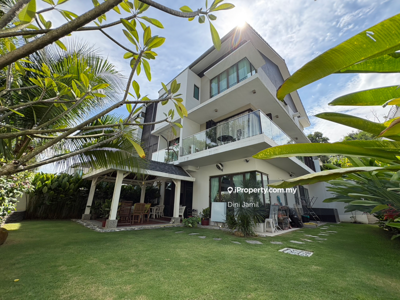 Semi-Detached House for Sale in Bukit Jelutong, Shah Alam by Dini Jamil - iProperty.com.my