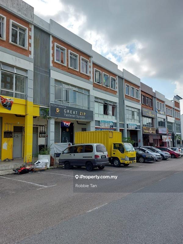 Shop for Sale in Taman Cahaya Kota Puteri, Masai by Robbie Tan - iProperty.com.my