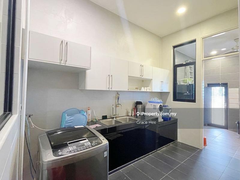 3-storey Terraced House for Sale in Taman Bukit Serdang, Seri Kembangan by Grace Hee - iProperty.com.my