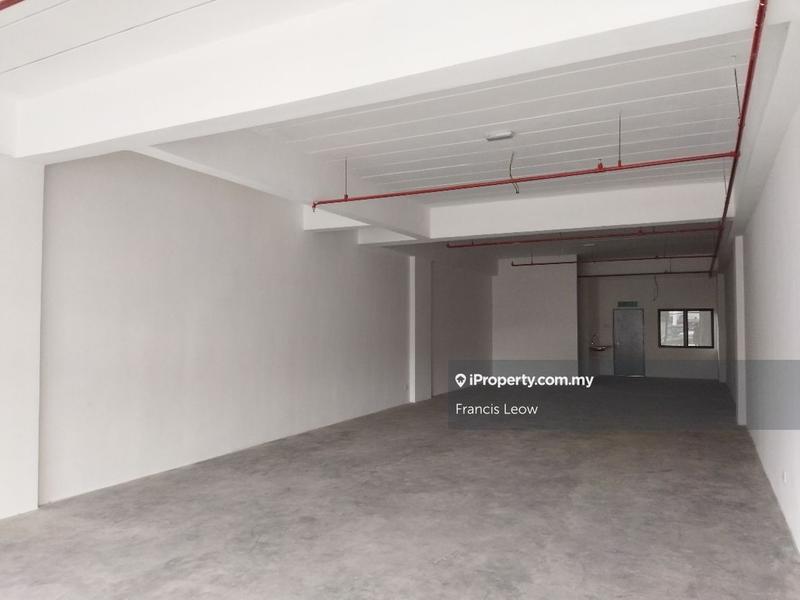 Shop for Sale in Avia Plus, Bandar Country Homes, Rawang, Rawang by Francis Leow - iProperty.com.my