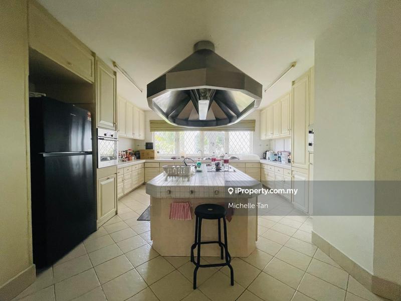 Bungalow House for Sale in Taman U Thant, Ampang by Michelle Tan - iProperty.com.my