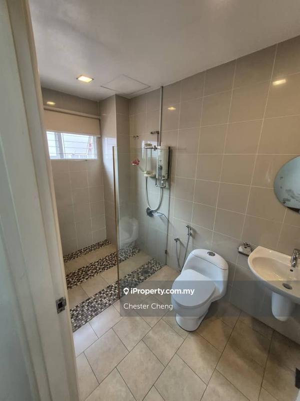 Rumah Berkembar untuk Dijual di Damansara Legenda, Petaling Jaya oleh Chester Cheng - iProperty.com.my