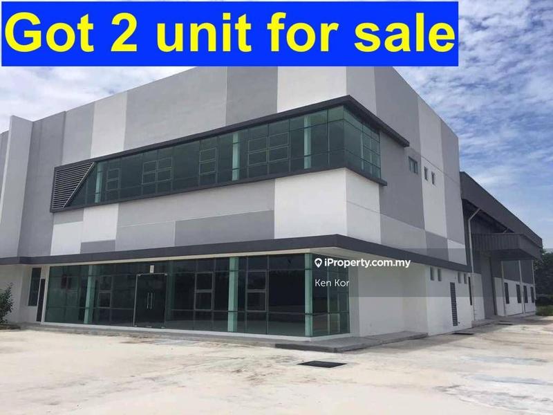 For Sale - Pekan Nenas Industrial Park @ 1.5 Storey Semi Detached Factory
