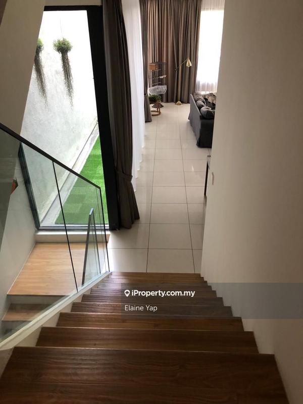 3.5-storey Terraced House for Sale in Empire Residence, Damansara Perdana, Petaling Jaya by Elaine Yap - iProperty.com.my