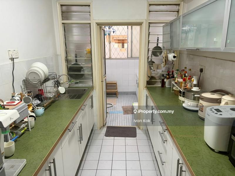 Condominium for Sale in Kelana Puteri by Ivan Kok - Kitchen - iProperty.com.my