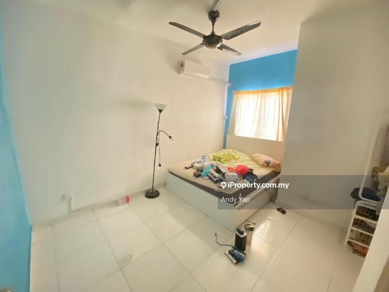 Rumah Teres 2.5-Tingkat untuk Dijual di Bandar Country Homes, Rawang oleh Andy Yap - iProperty.com.my