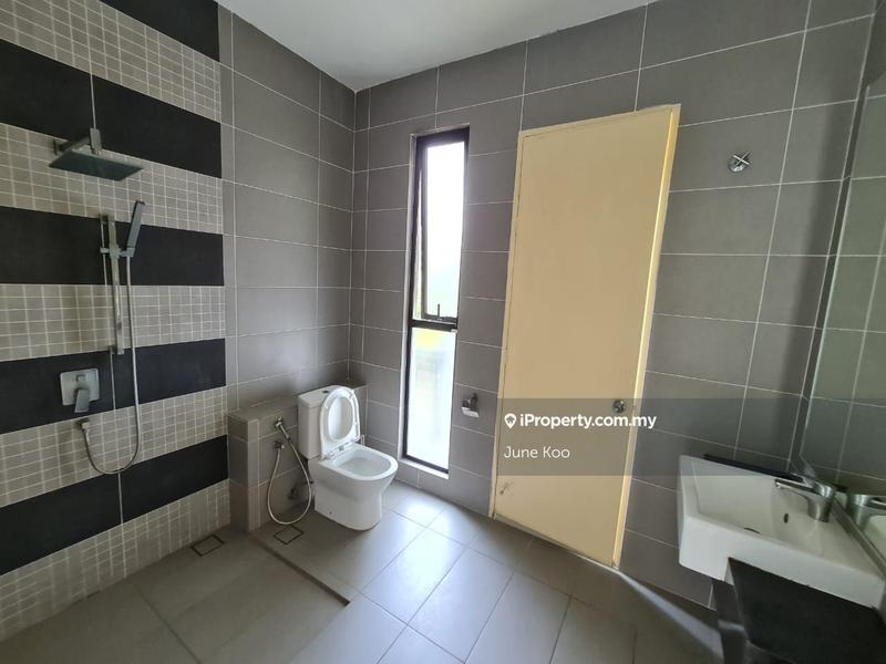 Rumah Teres 3-Tingkat untuk Dijual di Seri Kembangan, Selangor oleh June Koo - iProperty.com.my