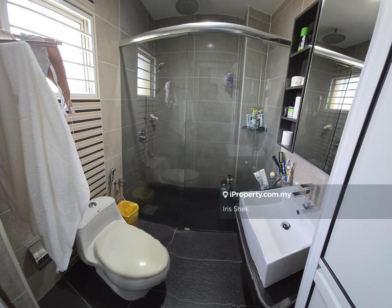 Rumah Berangkai 2 Tingkat untuk Dijual di Kota Kemuning, Shah Alam oleh Iris Shek - iProperty.com.my