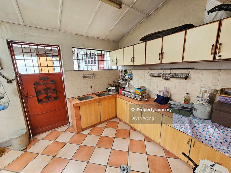 Rumah Teres 2-Tingkat untuk Dijual di Damansara Kim, Petaling Jaya oleh Bryan Wong - iProperty.com.my