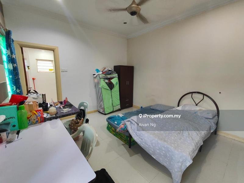 Rumah Berkembar untuk Dijual di Taman Taming Indah, Bandar Sungai Long oleh Aivan Ng - iProperty.com.my
