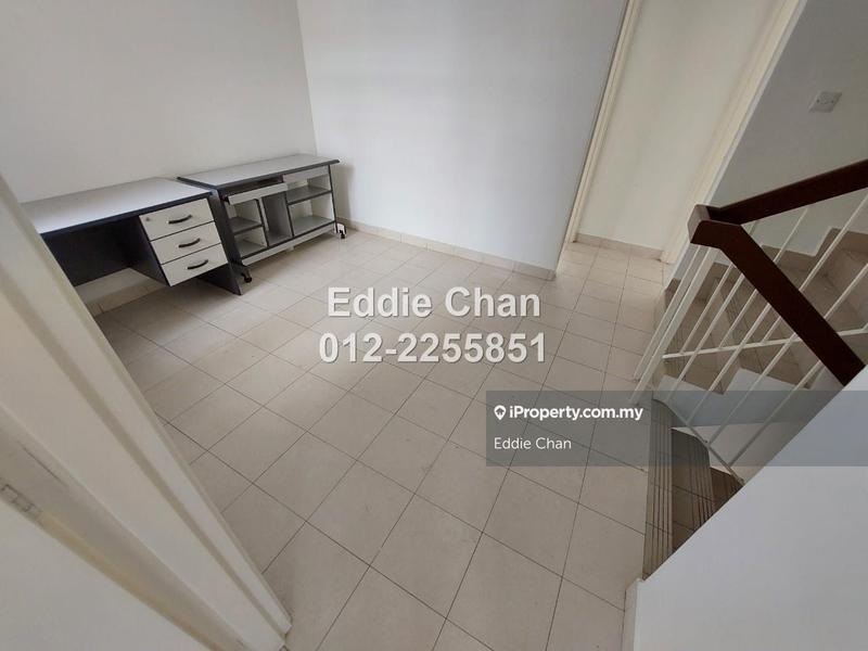 2.5-storey Terraced House for Sale in Ukay Perdana (De Puncak), Ampang by Eddie Chan - iProperty.com.my