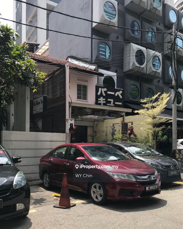 For Sale - CORNER SPACIOUS SHOP LIMITED,CHANGKAT BUKIT BINTANG,BUKIT BINTANG